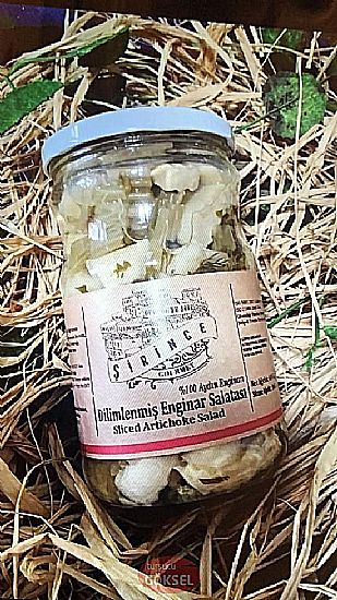 Dilimlenmiş Enginar Salatası